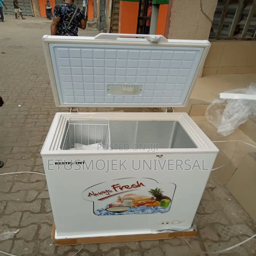 Restpoint Quality Chest Freezer/Rp167