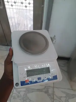 Analytical Balance With Laboratory Electronic Balance