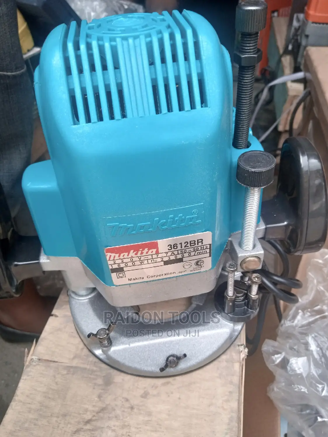 Makita Router Machine 12mm