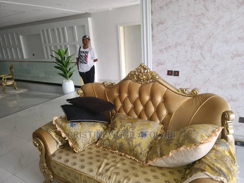 Sofa by Pristine Wood Design