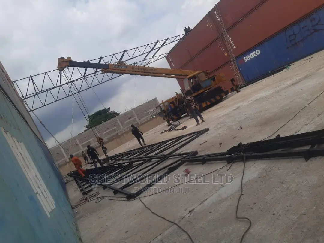 Stanchions Erection