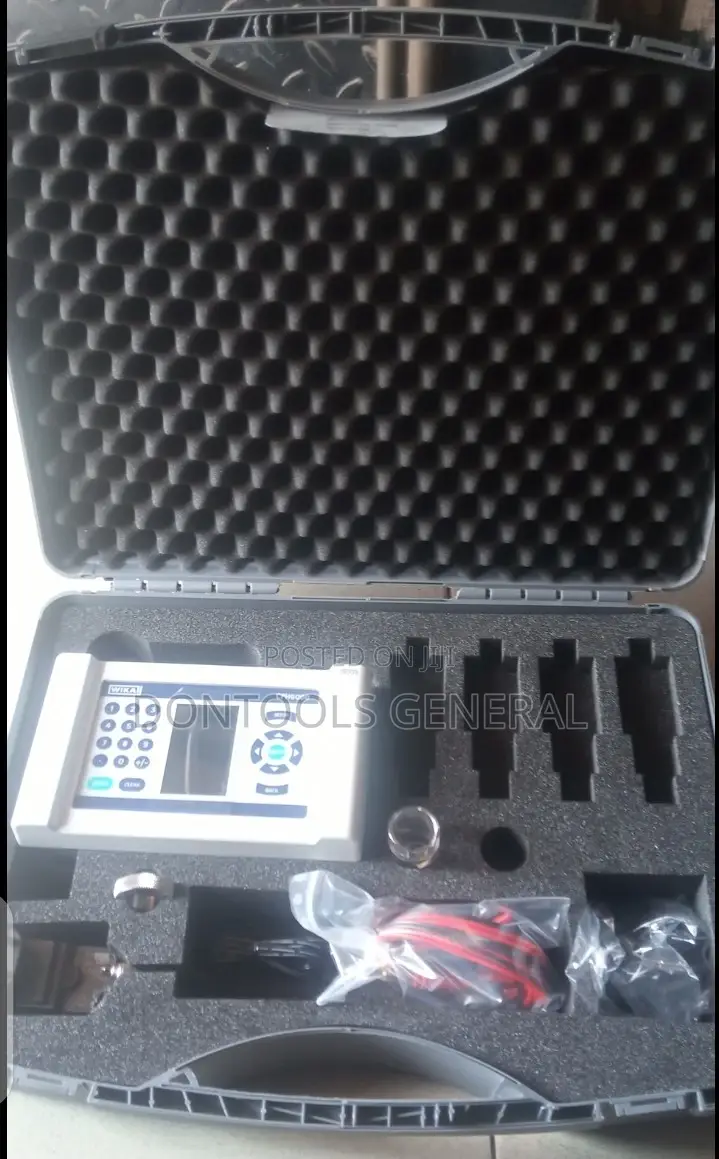 Process Calibrator. Model CPH6000