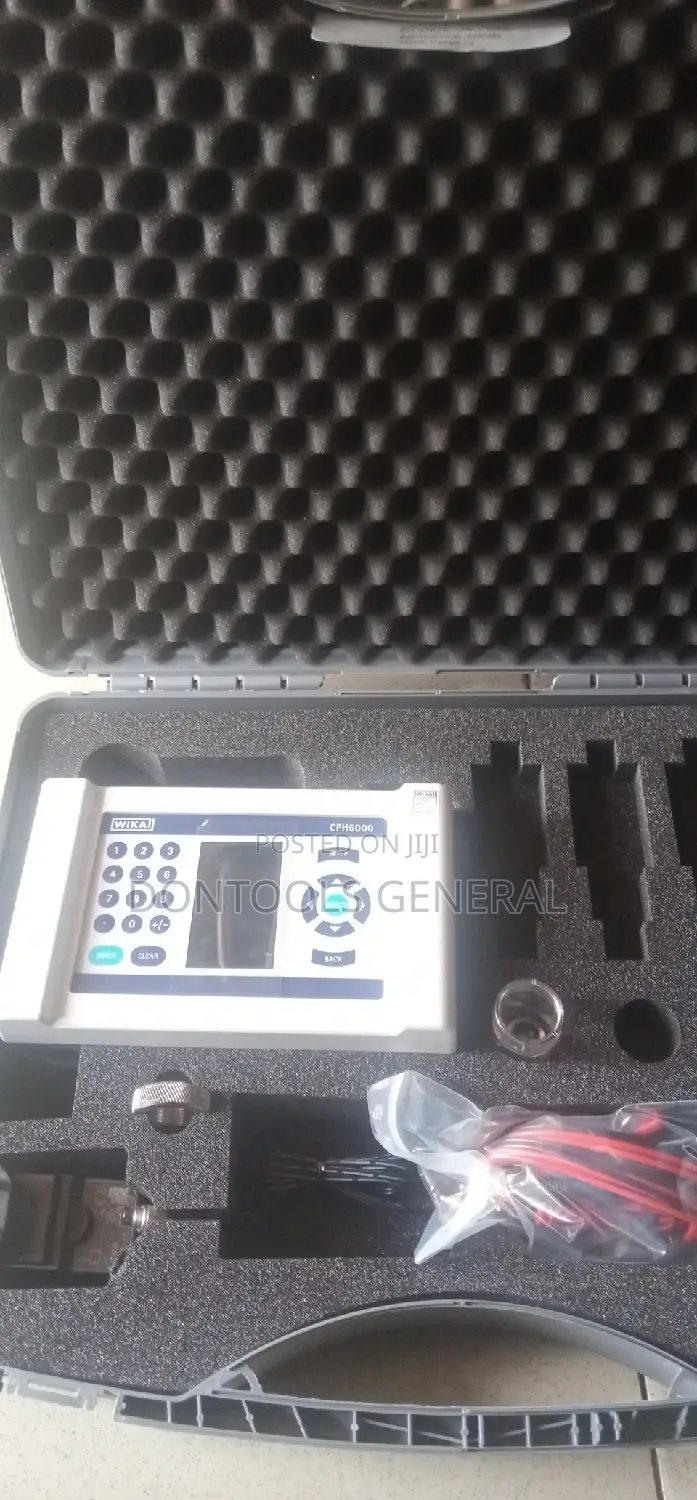 Process Calibrator. Model CPH6000