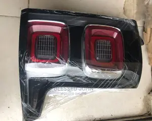 Range Rover Vogue 2019 Back Light