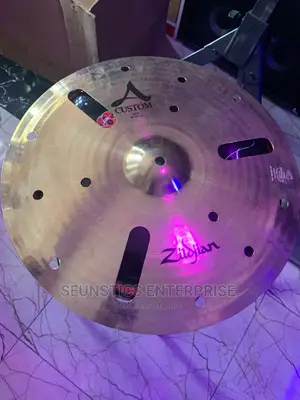 Quality Zildjian 16 Inch a- Custom EFX Crash Cymbal