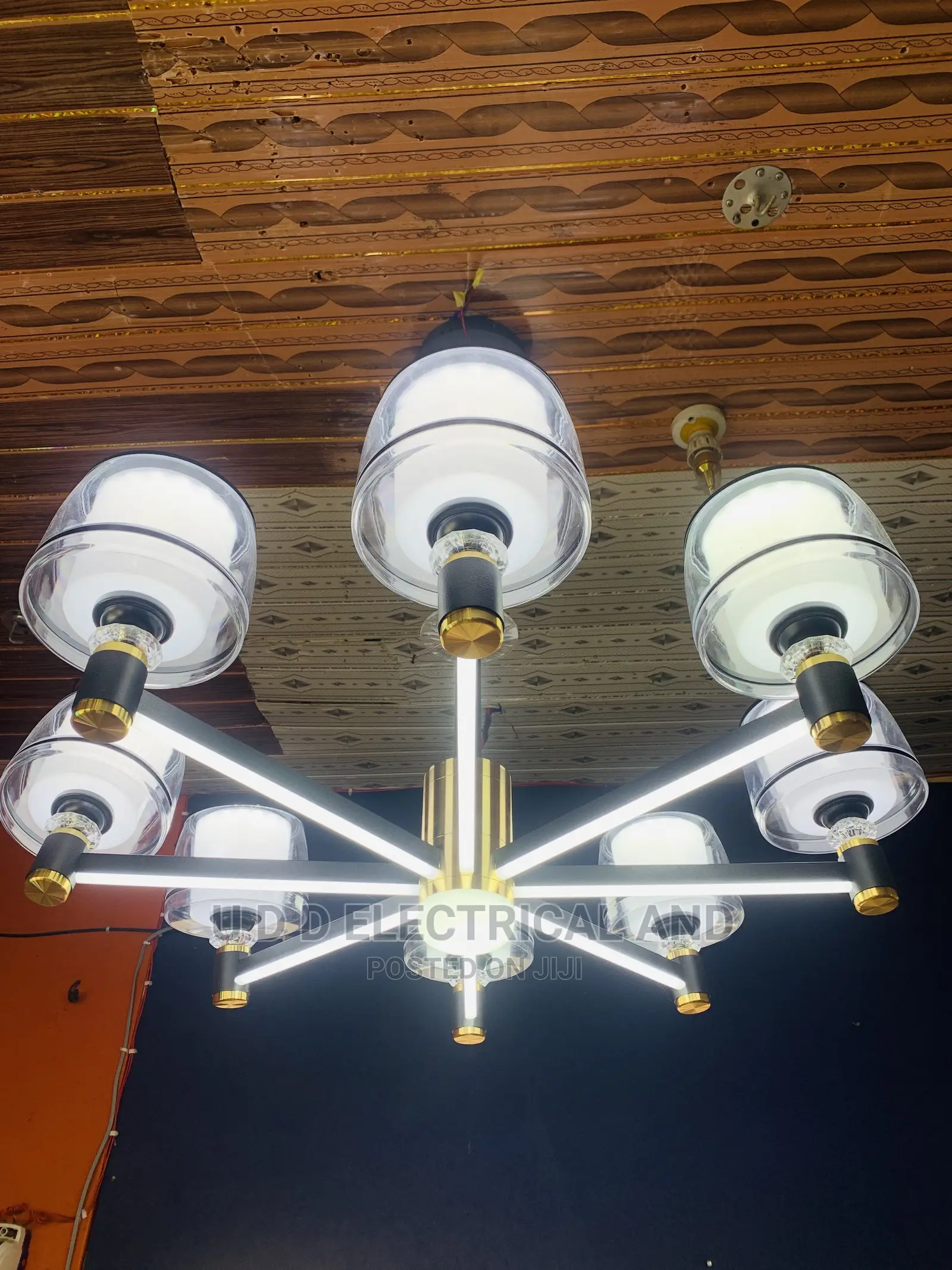 Magnificent Chandelier Light By8 3colors Led