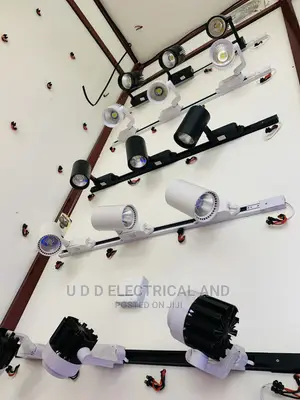 Magnificent Track Lights 3in1 Verybright and Quality