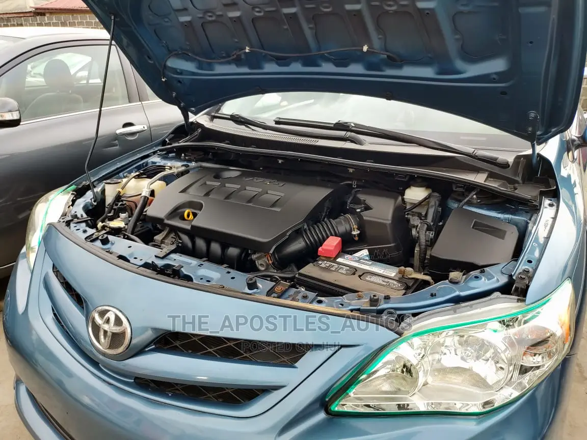 Toyota Corolla 2013 Blue