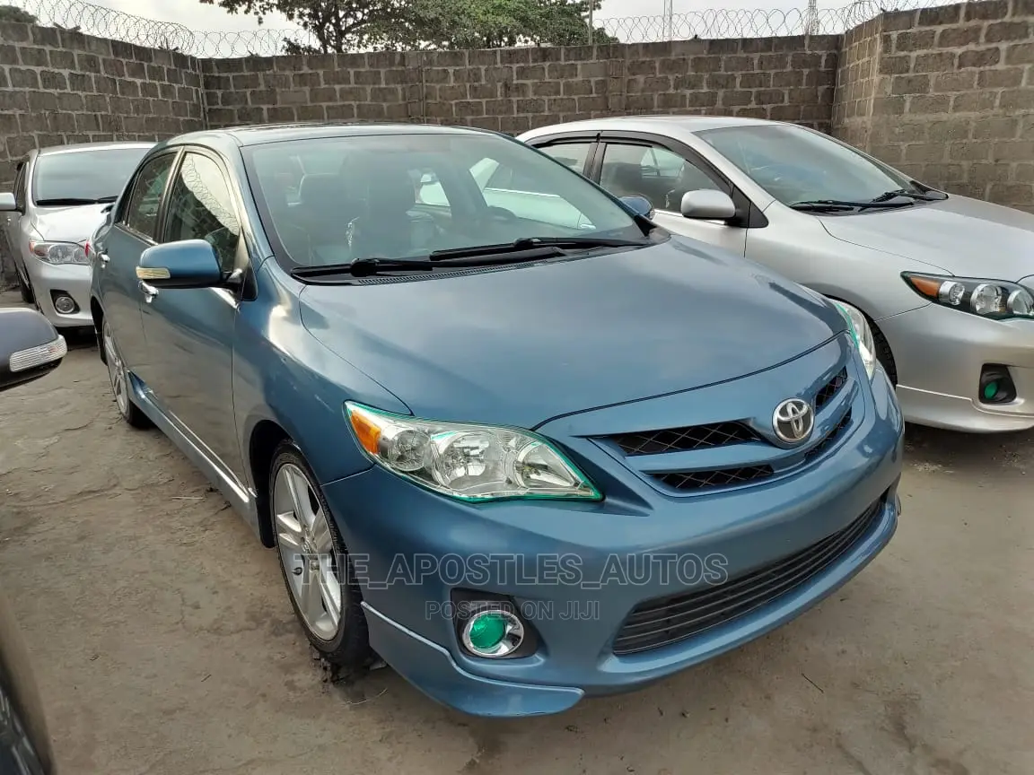 Toyota Corolla 2013 Blue