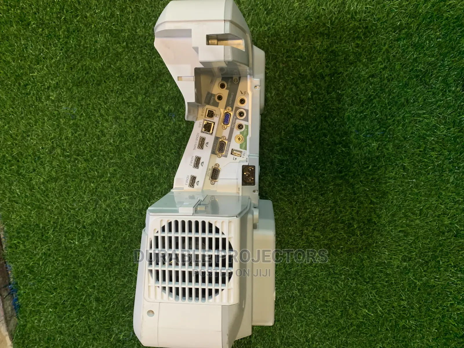 HD Ultra Short Throw Projector