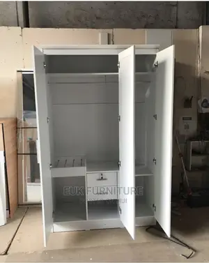 Beautiful Wardrobe With Mirror