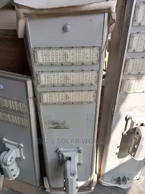 3 Eyes 300watts Solar Street Light