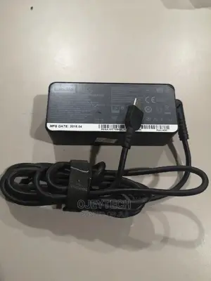 Photo - Lenovo 45W Type C Adapter