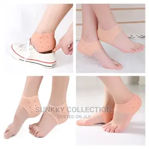 1 Pair of Silicone Pad Heel Protection Foot Pain Care Socks
