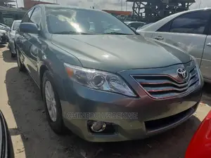 Toyota Camry 2010 Blue