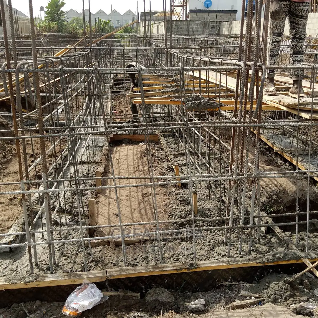 Building Contractor