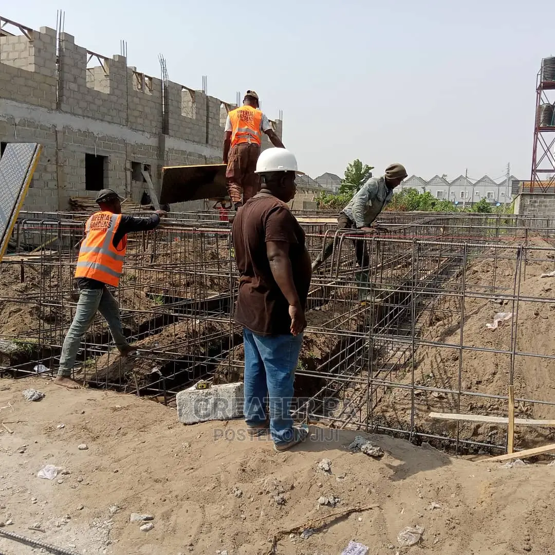 Building Contractor