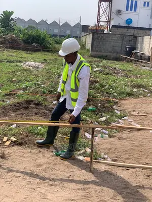 Building Contractor