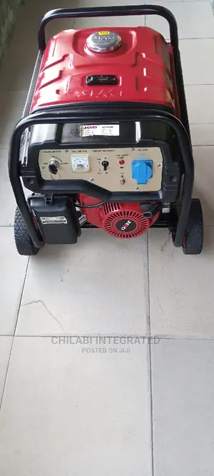 2 Months Old 4.3KVA SENCI SC7000E Key Start Copper Generator