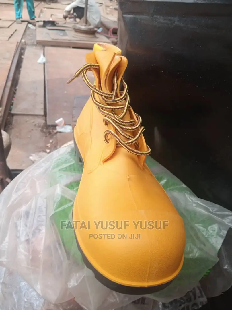 Short Iron Rain Boot