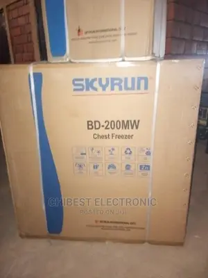 200mw Skyrun Chest Freezer With One Year Warranty Brand New