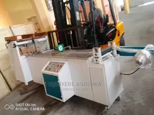 Brand New Gluing Machine