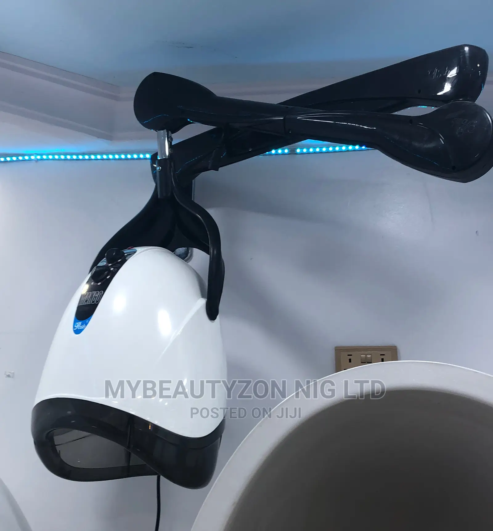 Mango Wall Dryer
