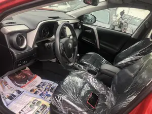 Toyota RAV4 2016 Red