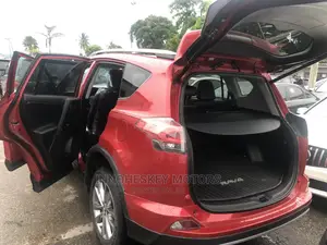 Toyota RAV4 2016 Red