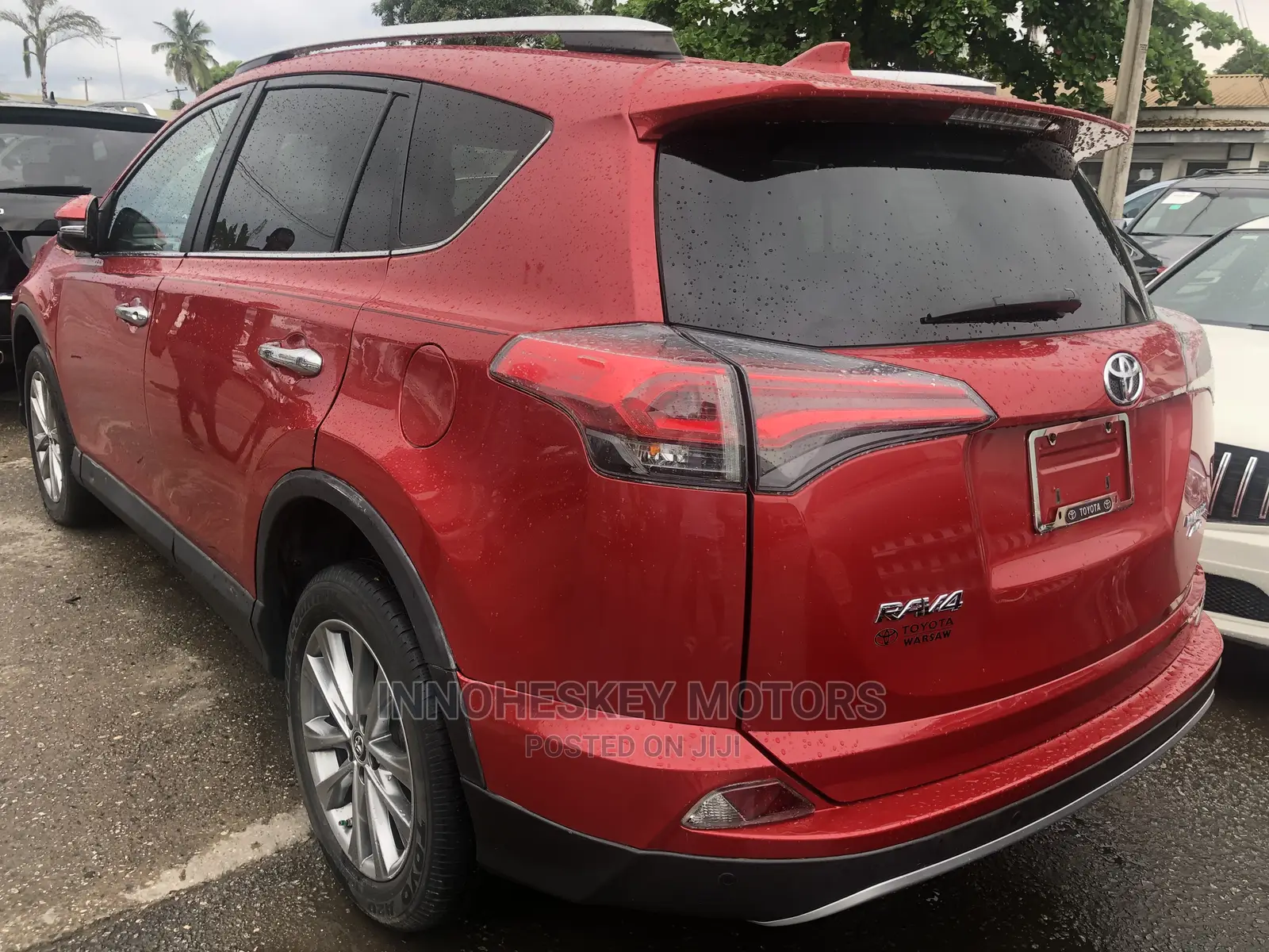Toyota RAV4 2016 Red