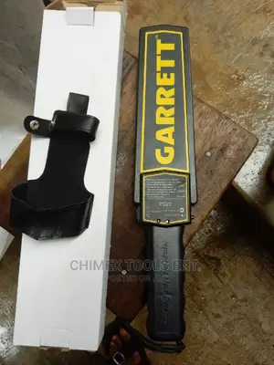 Photo - Handheld Metal Detector