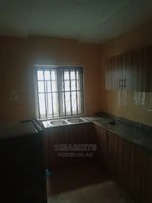 Furnished 2bdrm Block of Flats in Magodo Phase 2 for rent