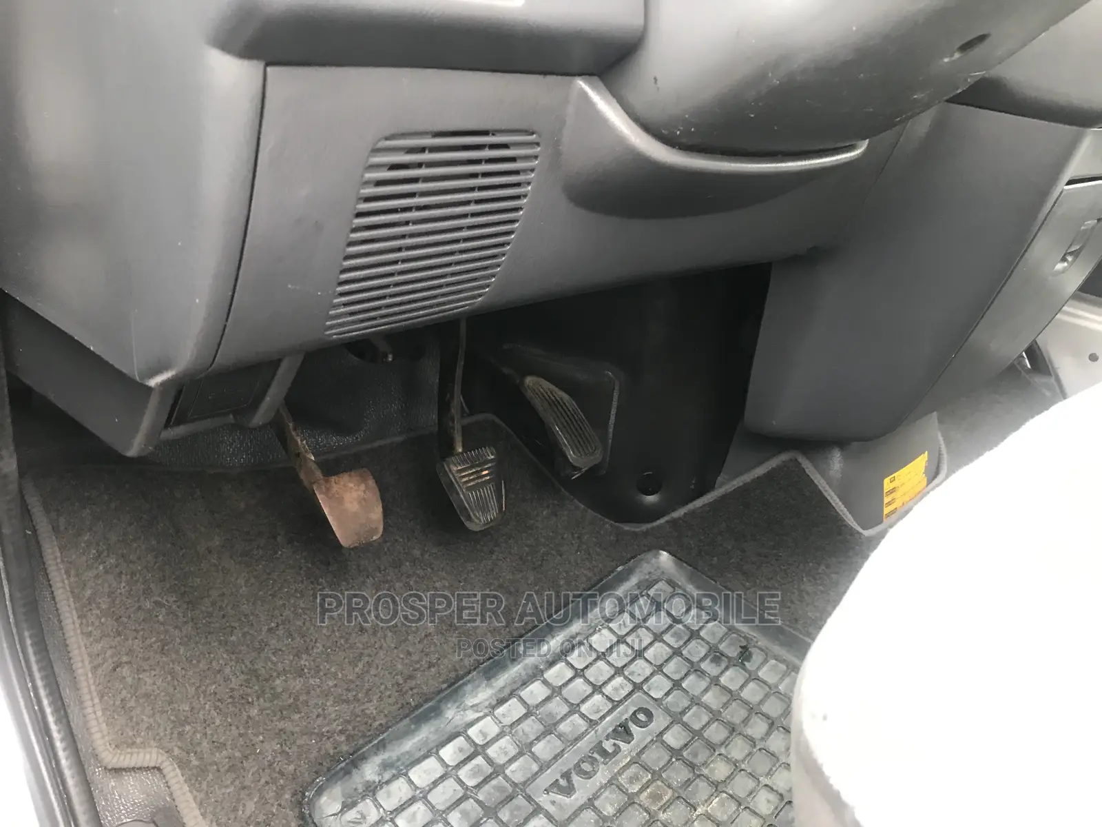 Toyota HiAce 2004 Silver