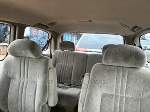 Toyota Sienna XLE & 1 hatch 2000 Red