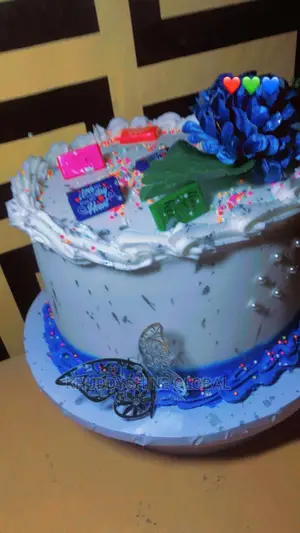 Royal Blue Cake Design Birthday Cake