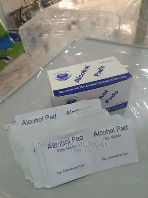 Alcohol Pads Swabs Wipes 75% Alcohol Portable