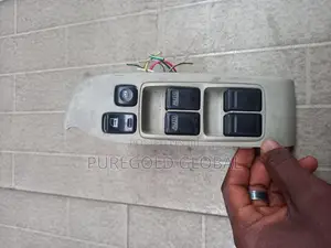 Glass Control Button for Infiniti G35