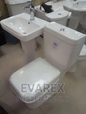 Executive Water Closet (Wc) Square Shape