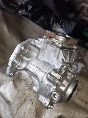 Nissan Pathfinder Plantium Front Axle 2013/2018