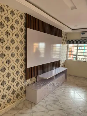 Standard Wallconsole