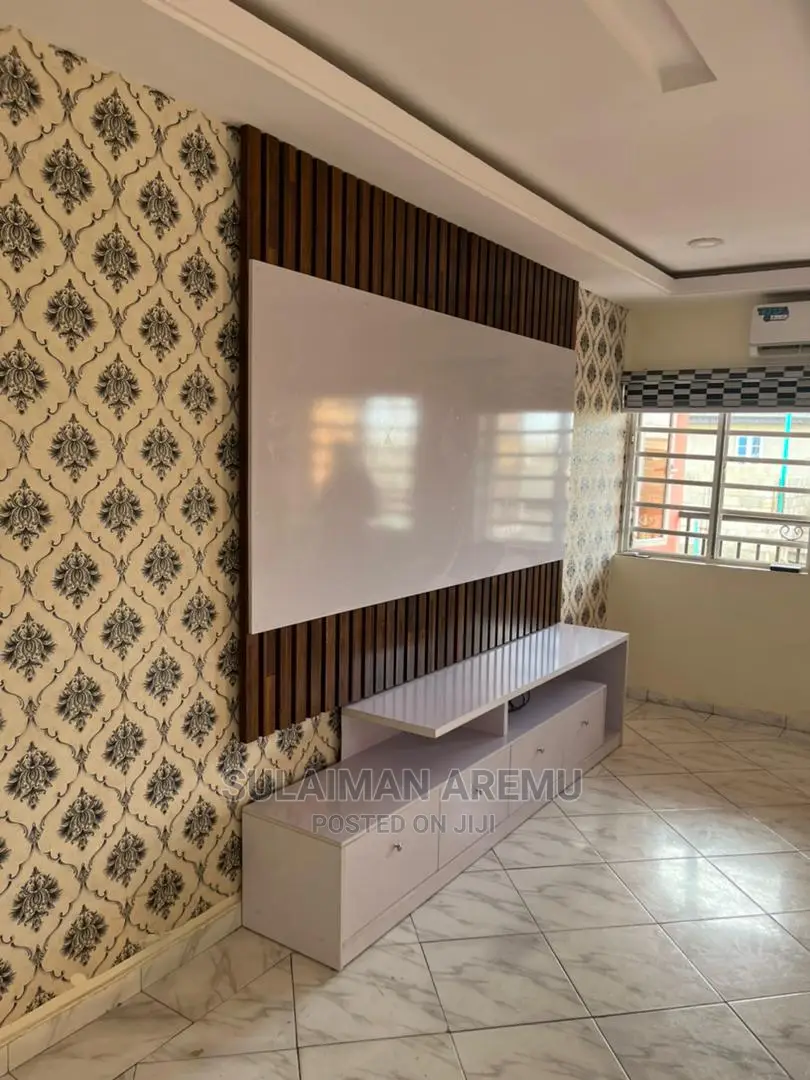 Standard Wallconsole