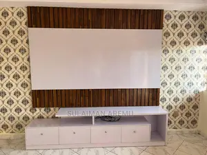 Standard Wallconsole