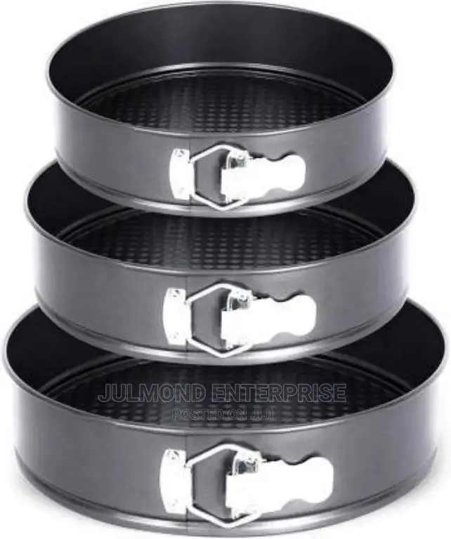 3pc Cake Mold Bakeware Set