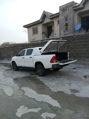 Boot Cover for Toyota Hilux 2020