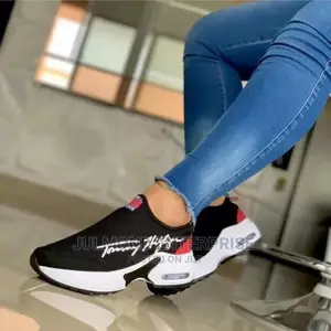 Ladies Fashion Sneaker