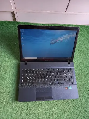Laptop Samsung XE303C12 8GB Intel Core I5 HDD 1T