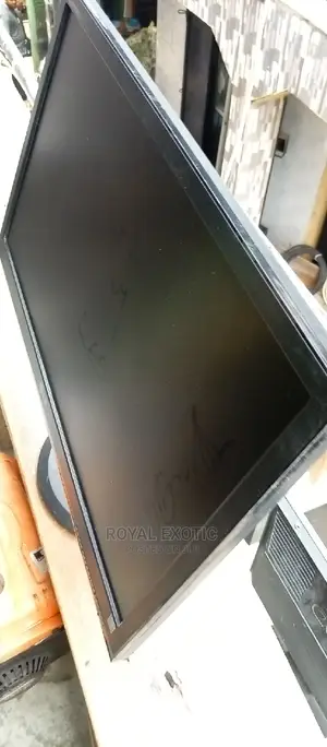 25 Inches LED Computer Monitor, With HDMI, DVI and USD Input