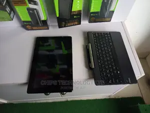 Laptop Asus Eee Pad Transformer TF101G 2GB Intel Atom SSD 32GB