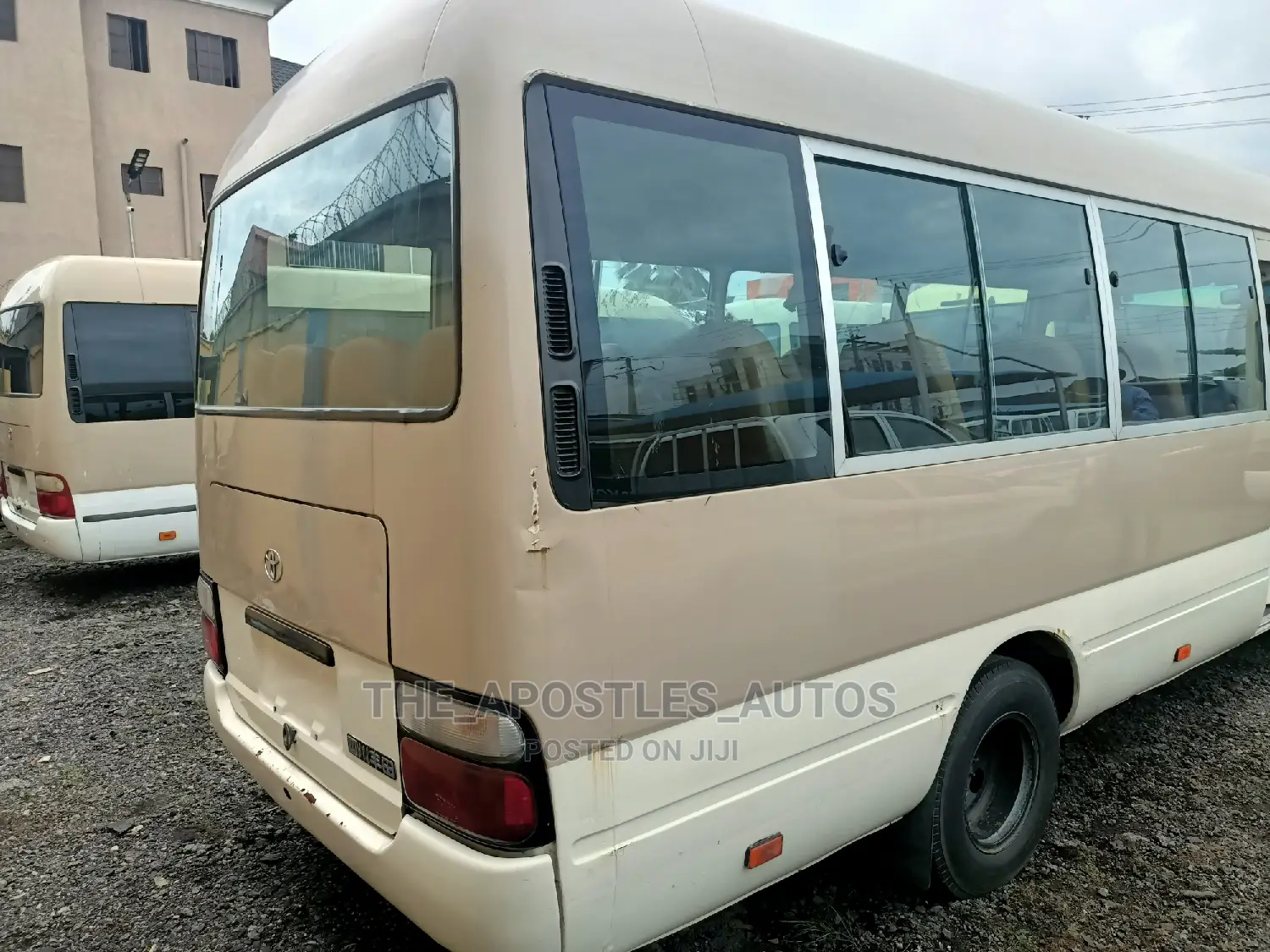 Toyota Coaster 2010 Gold