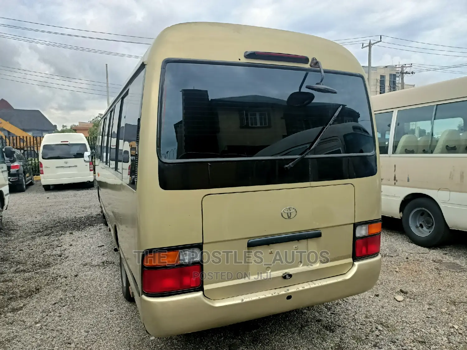 Toyota Coaster 2009 Gold